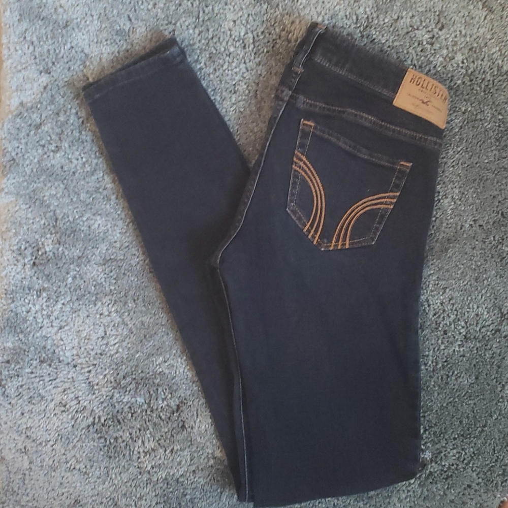 🔵 2 for $15. Hollister (0R) Jeans